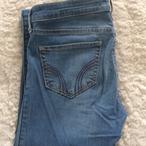 Hollister Jeans - Picture 4 of 5